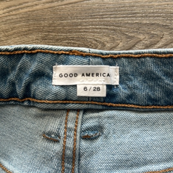 NWT Good American Denim Shorts - Picture 6 of 6